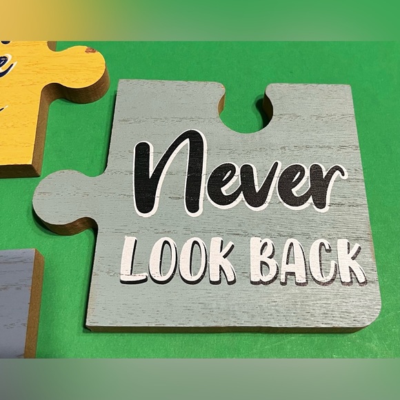 New Set of 3 Inspirational Interlocking Puzzle Pieces Table Top/Shelf Decor - Picture 9 of 16